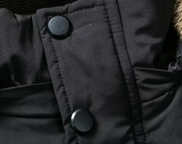 Herren Winterparka mit Kapuze und Kunstfell – Warm gefütterte Outdoorjacke für kalte Tage