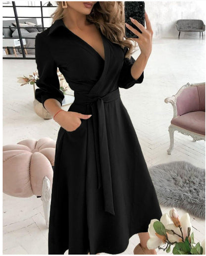 Jennifer – Sexy Fashion Langärmliges Kleid mit tiefem V-Ausschnitt und unregelmäßiger Form