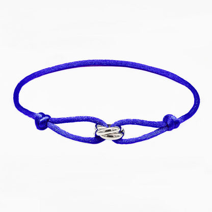 Verstellbares hellblaues Armband mit ineinandergreifenden Edelstahlringen – Unisex & Minimalistisch