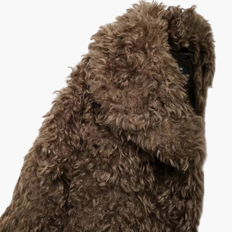 Damen Trendige Oversize Kuscheljacke mit Lockigem Fell-Look – Modischer Winter-Stil für Alltag und Ausgehen