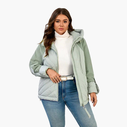 Damen Steppjacke mit Kapuze und modischen Details – Urbaner Winterstil für Plus Size