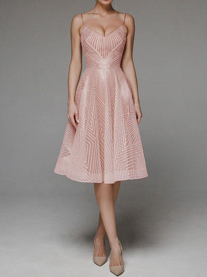 Anna – Sommerliches Trägerkleid mit Stickerei