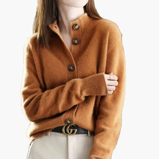 Damen Strickjacke mit Stehkragen und Knopfleiste – Eleganter Freizeitstil für Büro und Alltag
